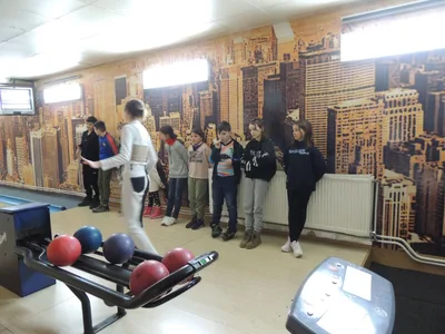 Bowling — 35