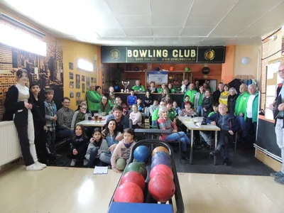 Bowling — 15